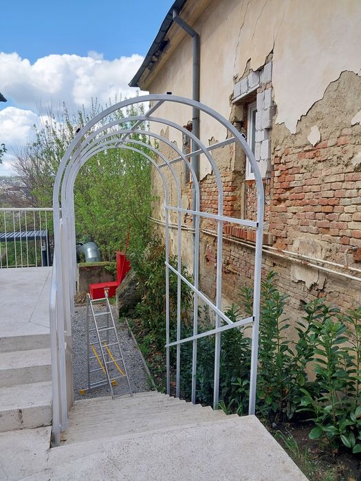 Servicii Amenajări, Debarasări, Construcții si  Amenajari interioare