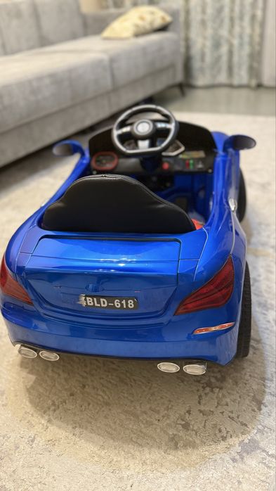 Машина детская BMV