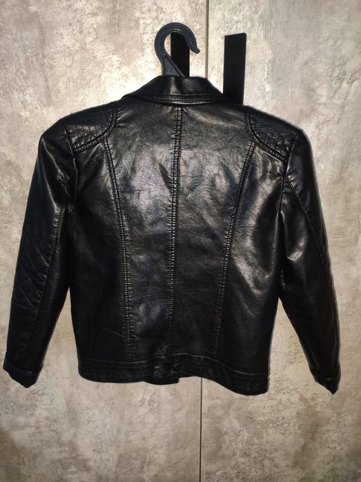 Продаю детскую куртку