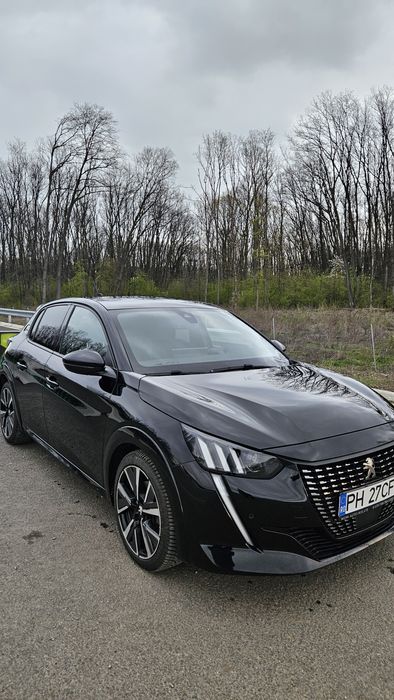 Vand Peugeot 208 GT Line automat