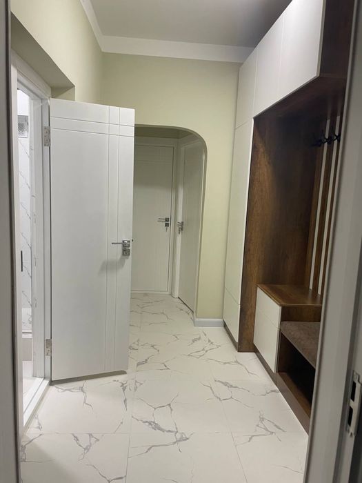 Продается квартира на Садык Азимова 2/2/9