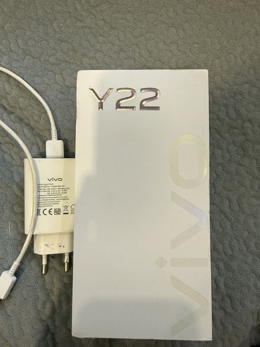 Продам телефон Vivo Y22