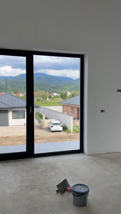 Casa la preț de apartament, la doar 15 minute de centrul Brașovului — profită de prețul actual!