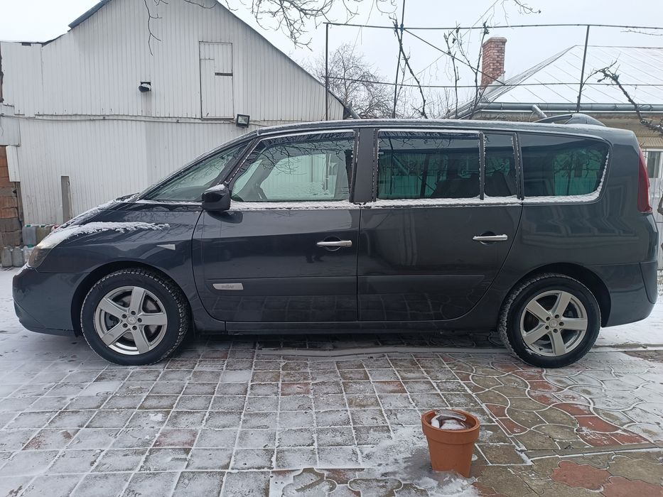 Renault Grande Espace IV 7 locuri a 10-a 2014