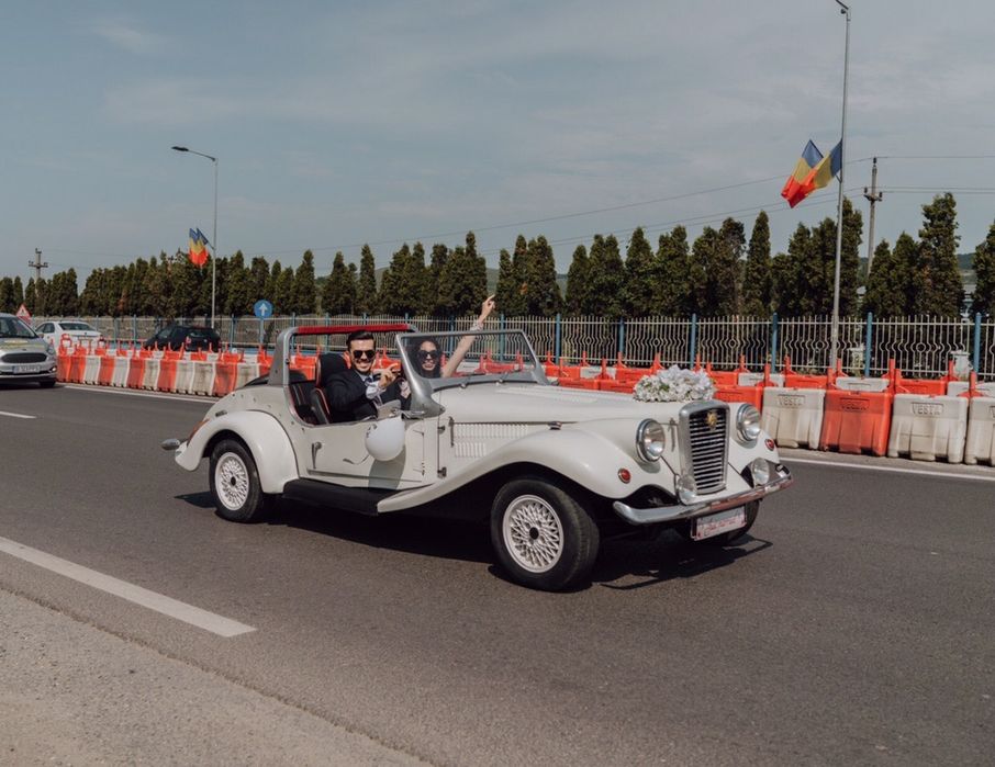 Inchiriez masina retro de epoca pentru nunta sau diferite evenimente