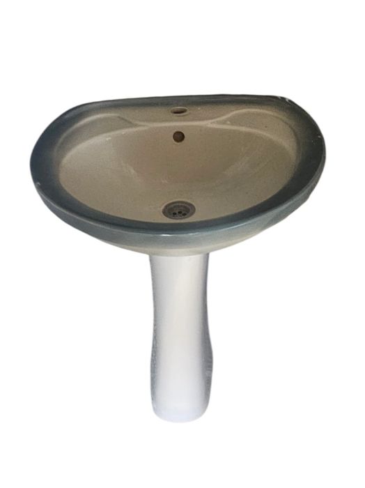 Продам раковину с пьелесталом