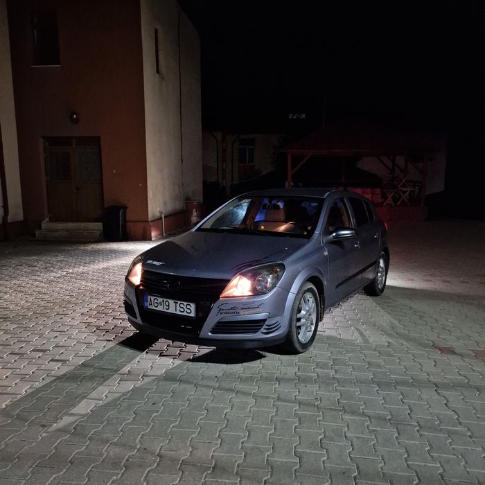 Vând Opel Astra H