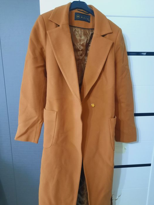 Продаю женское пальто