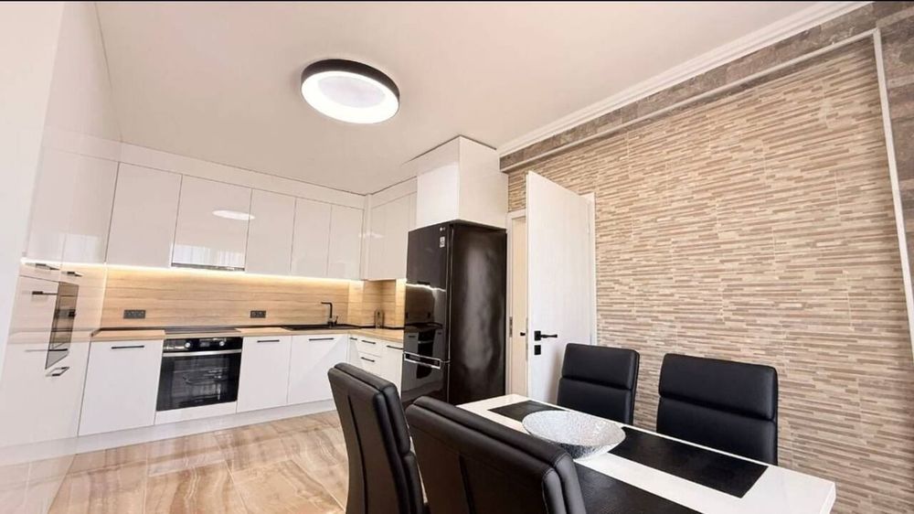 Продава се Многостаен апартамент в к.к. Слънчев бряг - 166 кв.м за 1145 €/кв.м - Снимка #2