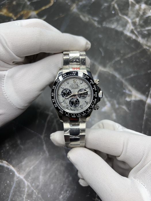 Часы Rolex, Patek Philippe