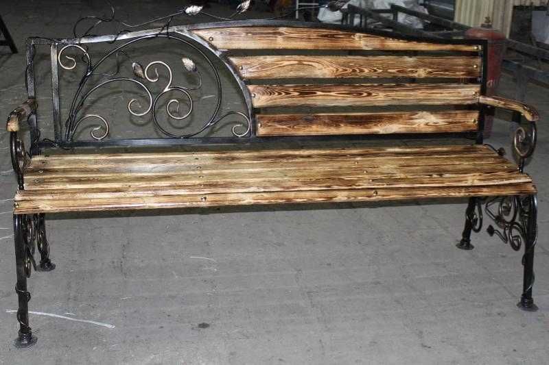 Уличные металлические лавки