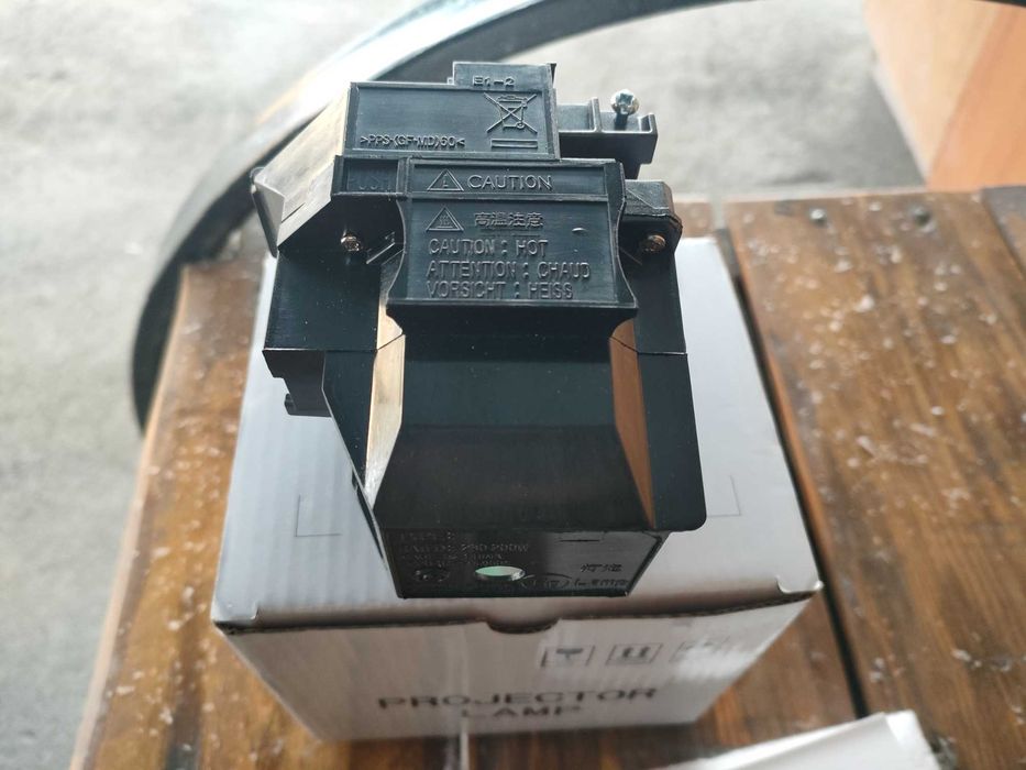 Лампа для проектора