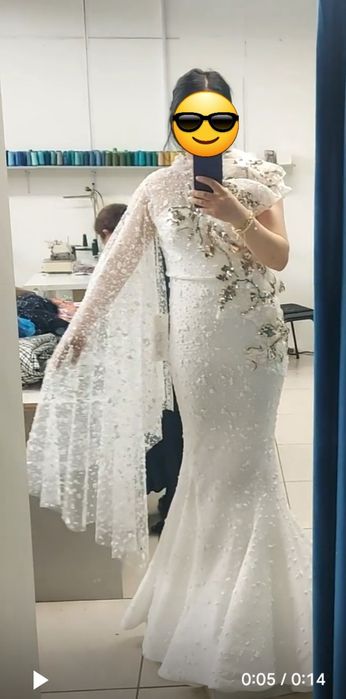 Дизайнерское платье