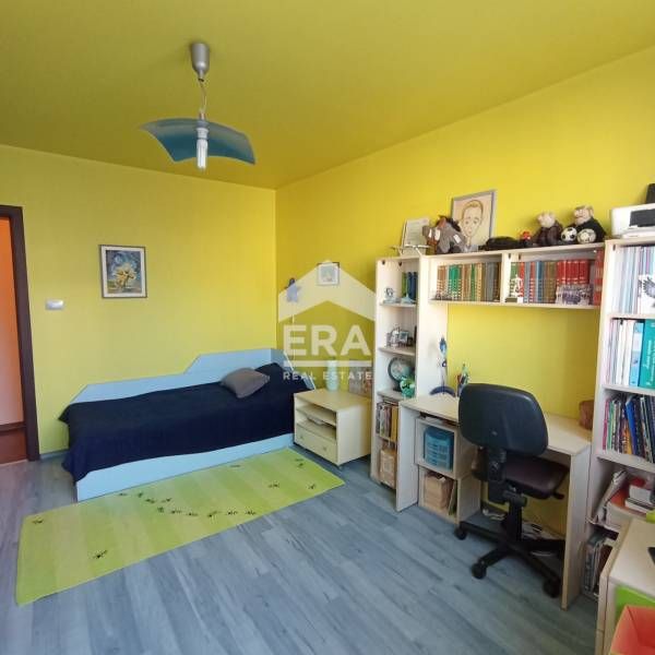 Продава се Четиристаен апартамент в София, Люлин 8 - 141 кв.м за 2199 €/кв.м - Снимка #4