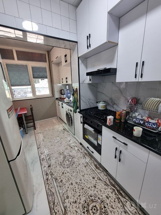 Аренда квартира рядом метро тинчлик 5 комнита цена 700$ + 700$ депозит