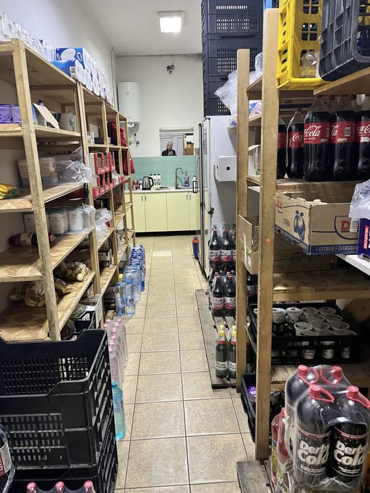 Дава се под наем Магазин в с. Беляковец, Област Велико Търново - 60 кв.м за 561 € - Снимка #9