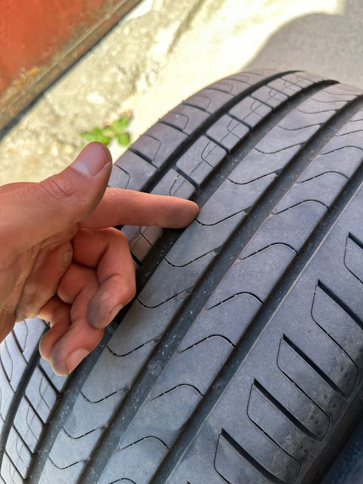 Летни гуми 235/40/19