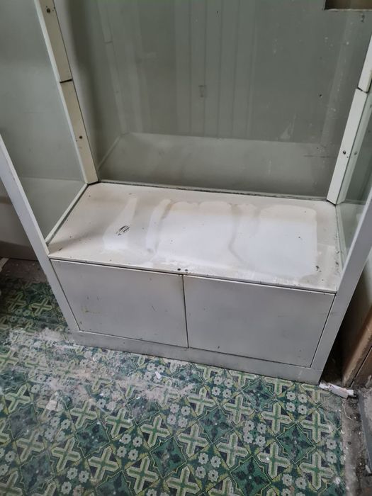 Металлический стеллаж