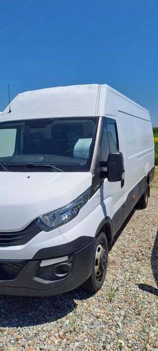 Autoutilitara Iveco Daily 35C16
