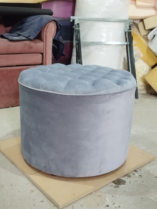 Табуретка Честърфийлд