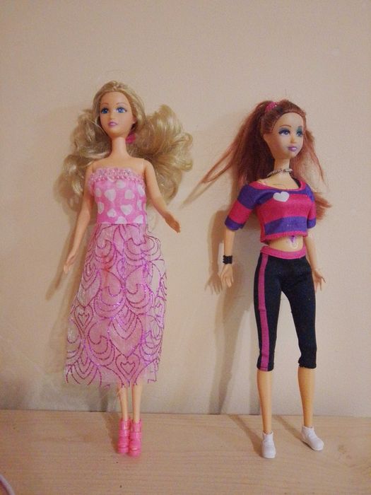 Много красиви кукли различни видове