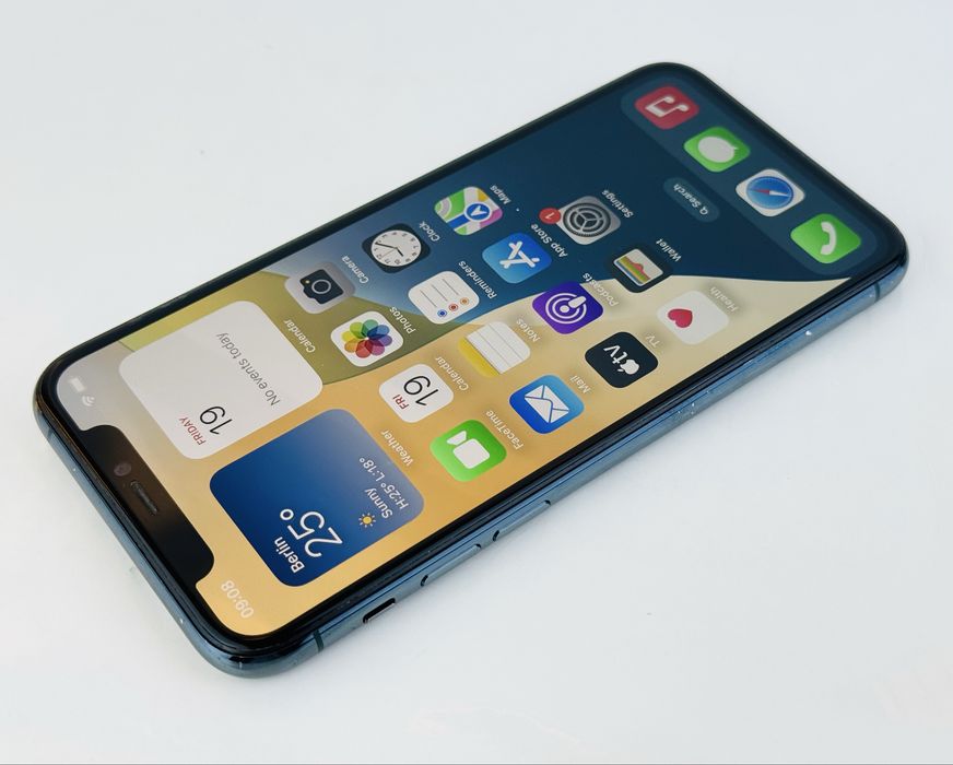 Apple iPhone 11 Pro 64GB Midnight Green Отличен! Гаранция!