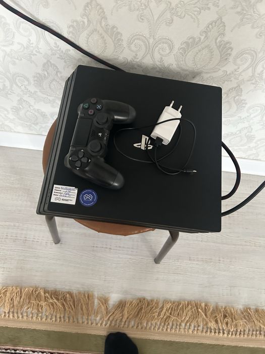 Продам playstation 4 pro