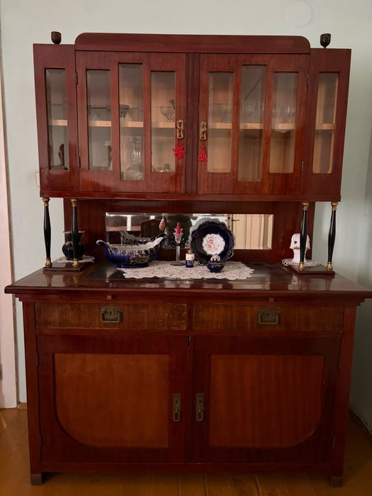 Mobilier  sufragerie cires