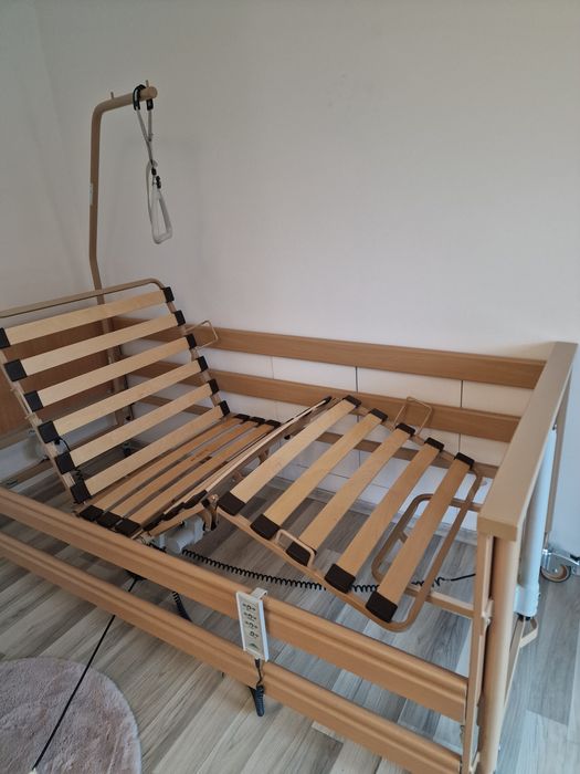 Vând pat Electric pt.persoane vârstnice sau cu dizabilități