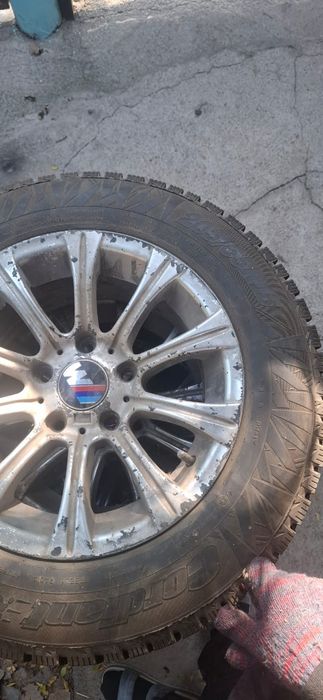 Зимние шины продам