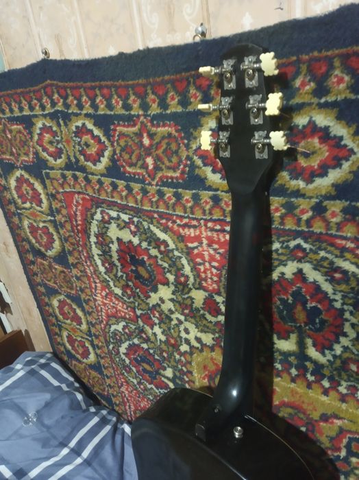 Шестиструнная гитара пр-ва ленинград