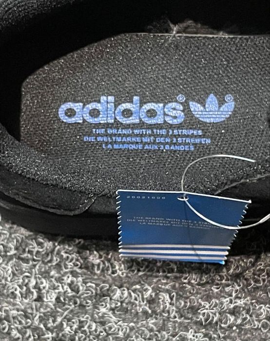 Adidas Campus. .