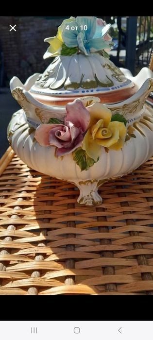 Красива керамична купа с капак