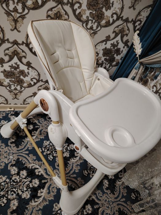 Стул для кормления