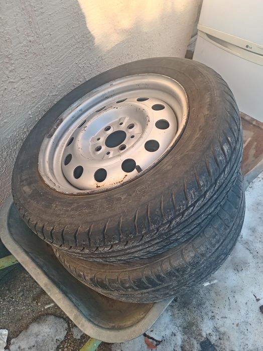 Продам 2летний резины R14
