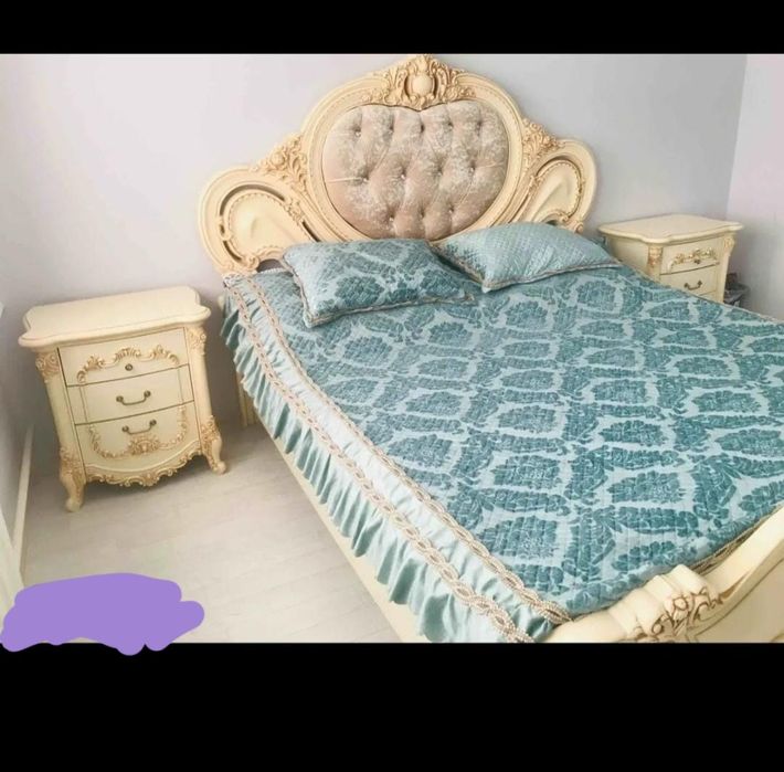 Спальный гарнитур