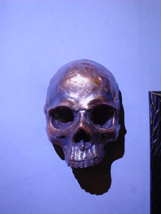 Череп декоративный для праздника Хэллоуин