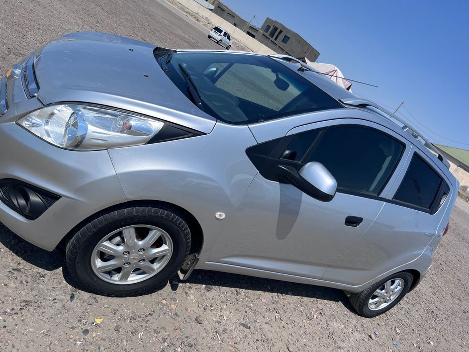 Spark vikup nasiyaga bank emas