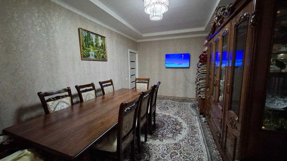 Ц-1,Садык Азимова 3/5/5 77 серия японское посольство. Балкон 2 на 6