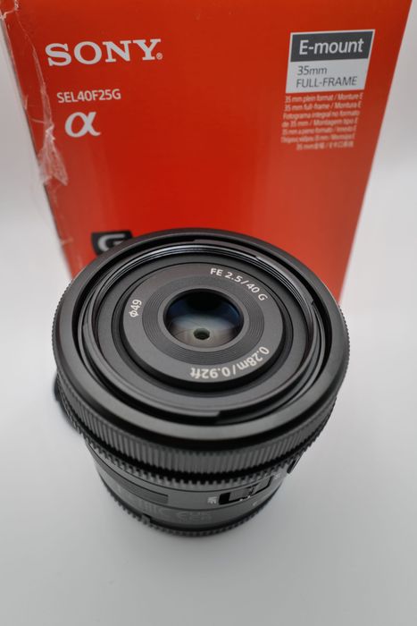 Obiectiv Sony FE 40mm F2.5 G - Garantie Nov 2026 / Ca nou