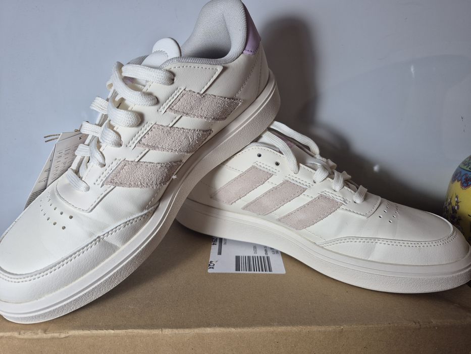 Кроссовки Adidas