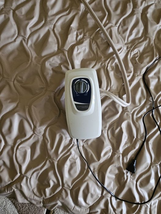 Vand saltea pentru escarii