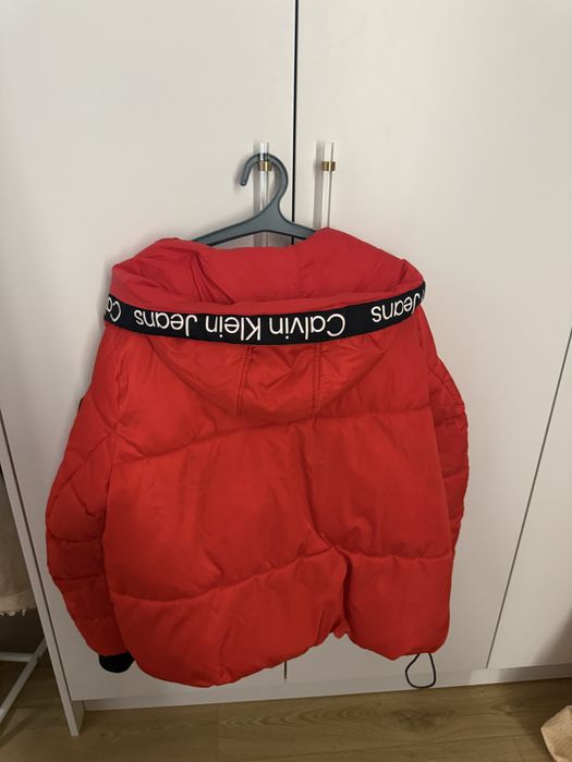 Продам куртку Calvin Klein(оригинал)