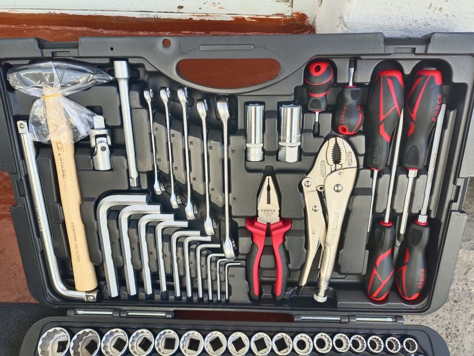 Продам новый Набор ключей