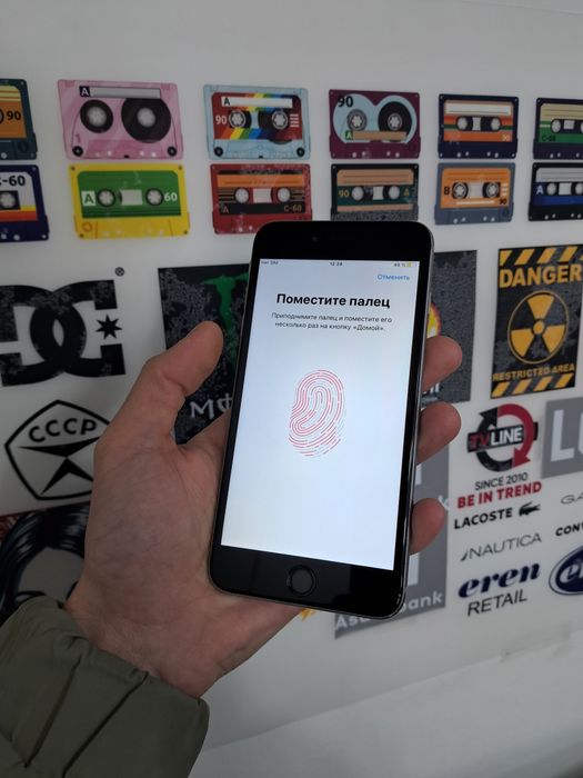 Продам Срочно iPhone 6S Plus память 32gb