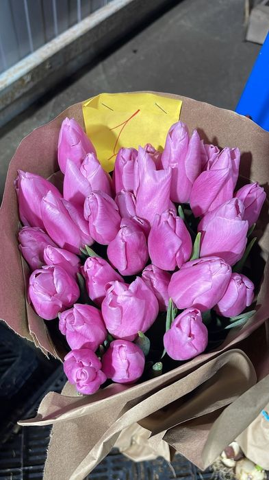 Тюльпаны на 8 марта