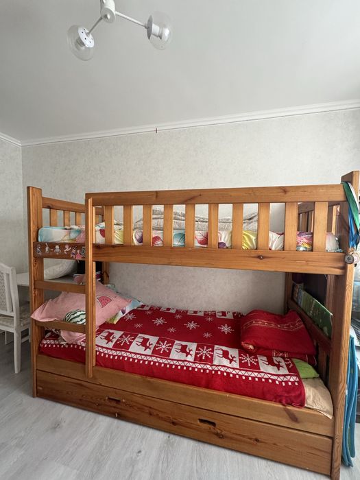 Двухъярусная кровать
