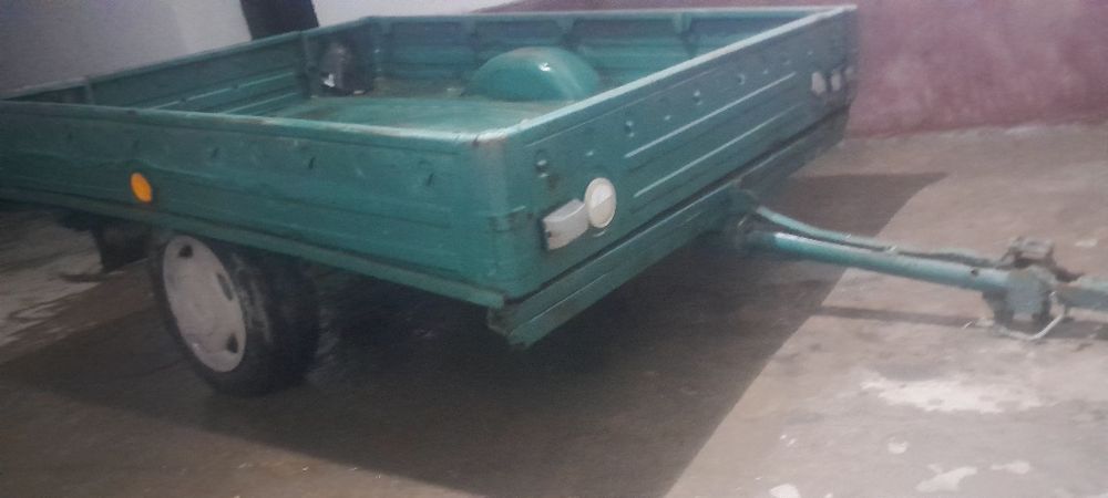 Прицеп жигуловиски сотилади