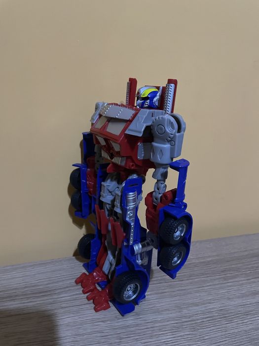 Играчка transformers - Optimus Prime
