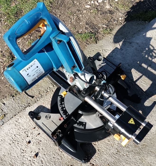 Circular pendular, culisant si unghiular, CMI, motor 1800W